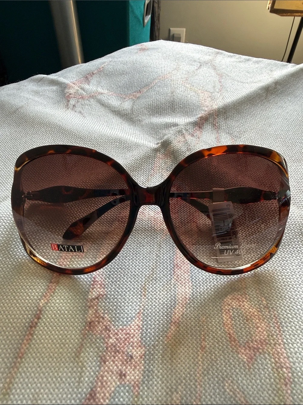 Women's Tortoiseshell Oversized Sunglasses - Brown